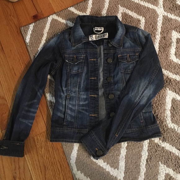 Jean Jacket - Picture 1 of 2