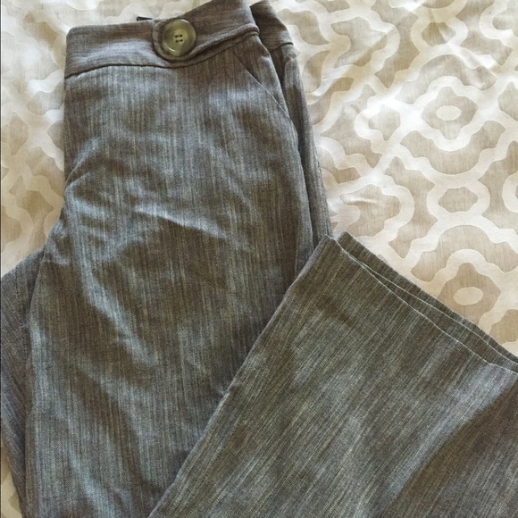 NEW LIMITED SLACKS. SZ 8