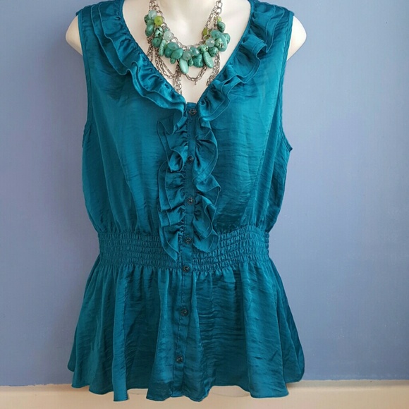 Silky sleeveless top