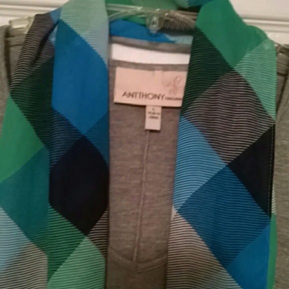 Beautiful top with scarf, 3/4 sleeves - Picture 2 of 2