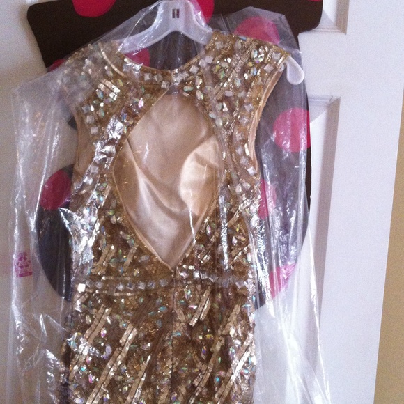 ‼️Gold/Champagne prom dress‼️GREAT DEAL - Picture 4 of 4