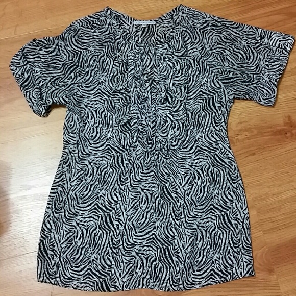 Sheer short-sleeve tunic