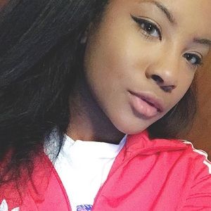 Meet your Posher, Jade