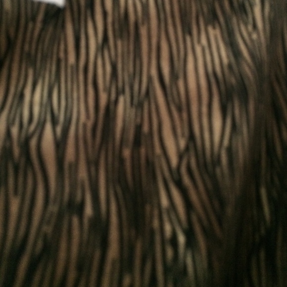 Positive attitude size 14 sleeveless animal top. - Picture 4 of 4
