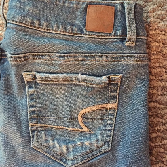 American Eagle Capris