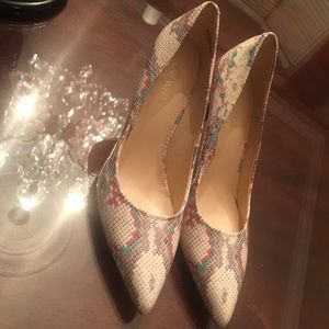 Never Worn: Nine West Printed Heels