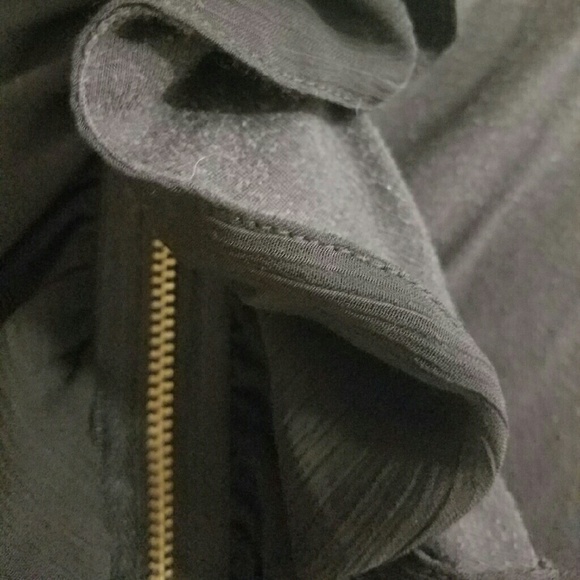 Michael Kors Black Sleeveless Ruffle Shirt - Picture 4 of 4