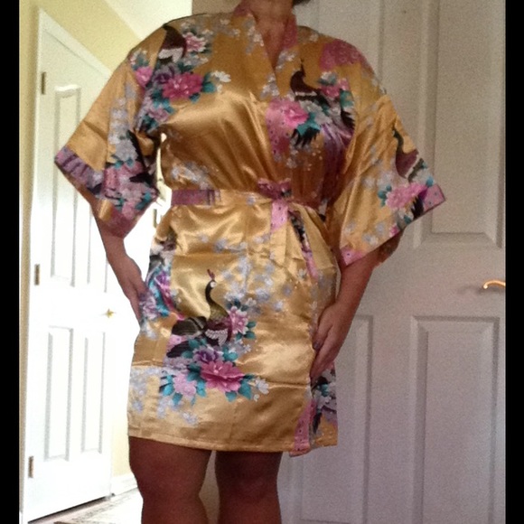 Other - NWOT Pashmina Silk Thai Gold Kimono Robe