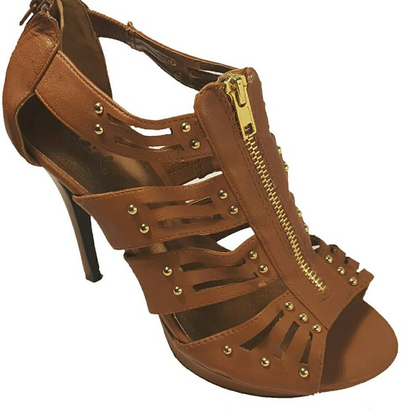 Qupid Strappy Sandal - Picture 1 of 3