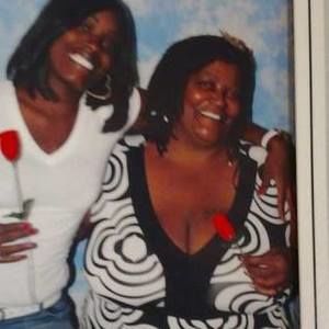 Meet your Posher, Connie