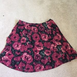 Floral flowy skirt