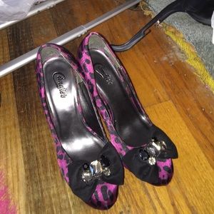 Cheetah print purple pumps!