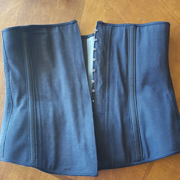 Waist trainer