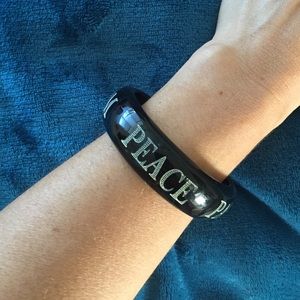 LUCKY BRAND "Peace" Bangle in 5 languages