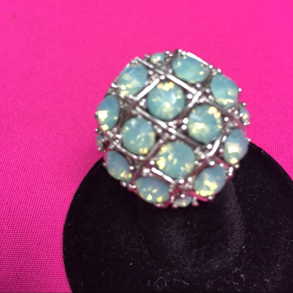 Cocktail Ring💍 - Picture 2 of 4