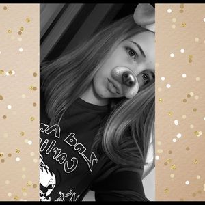 Meet your Posher, Michaela