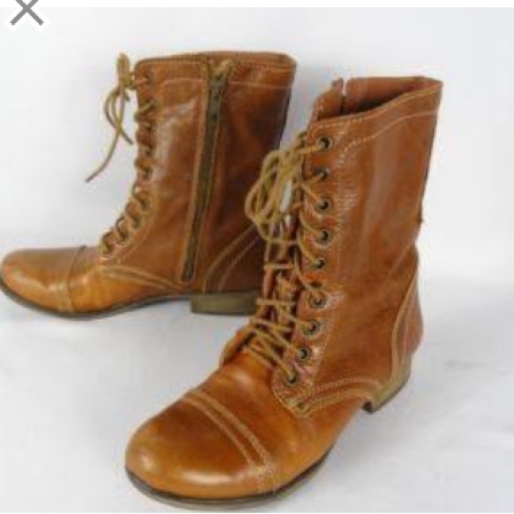 Steve Madden troopa boot