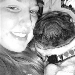 Meet your Posher, Alyson