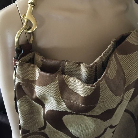 Coach purse - Picture 2 of 3