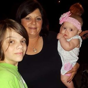 Meet your Posher, Sharon