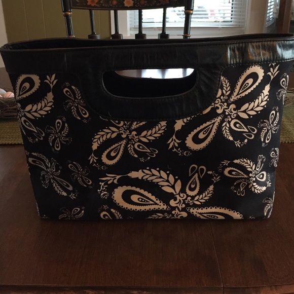 Tucker Paisley clutch