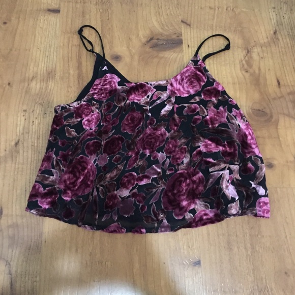 Cropped velvet detailing tank top