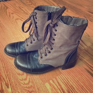 Combat boots
