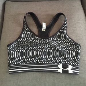 Under Armour Sports Bra, Sz M