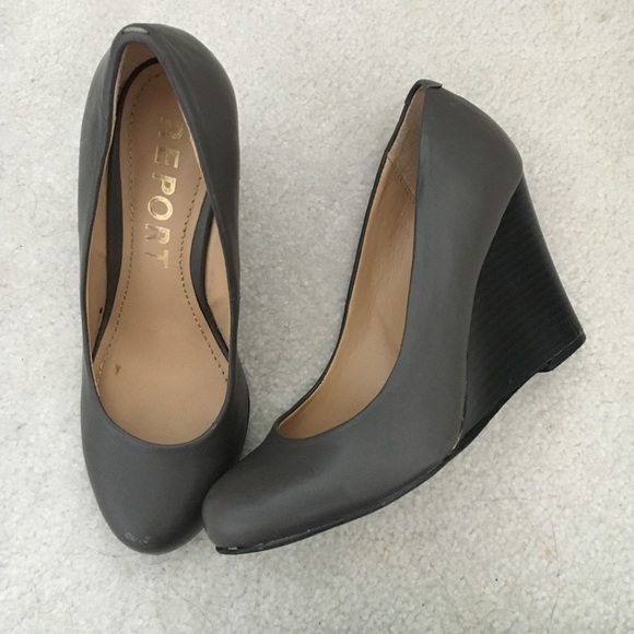 Grey wedges