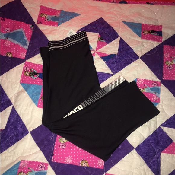 Under armor capri