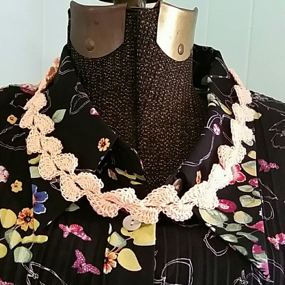 Crocheted Boho Headband - Picture 2 of 4