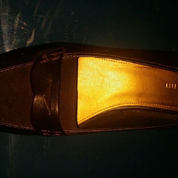 Flats - Picture 1 of 3