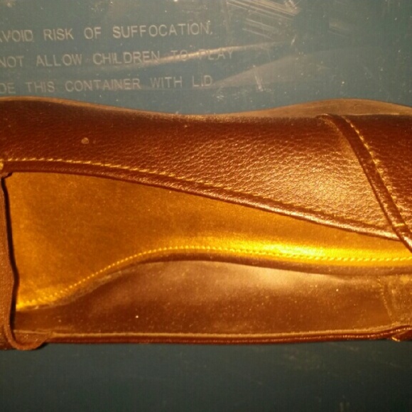 Flats - Picture 2 of 3