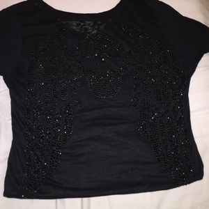 Black gem v-neck