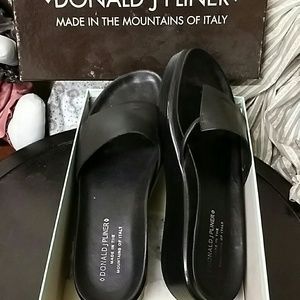 Donald J. Pliner Fifi Black Vachetta