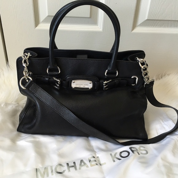 Michael Kors Handbags - Michael Kors Hamilton Purse