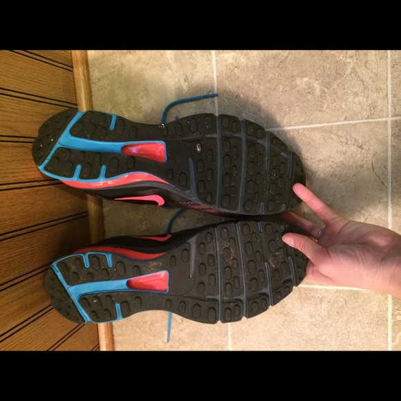 Perfect condition nikes - Picture 3 of 4