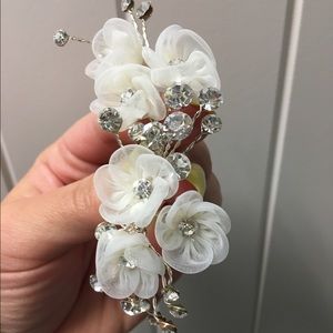 Wedding/prom hair clip
