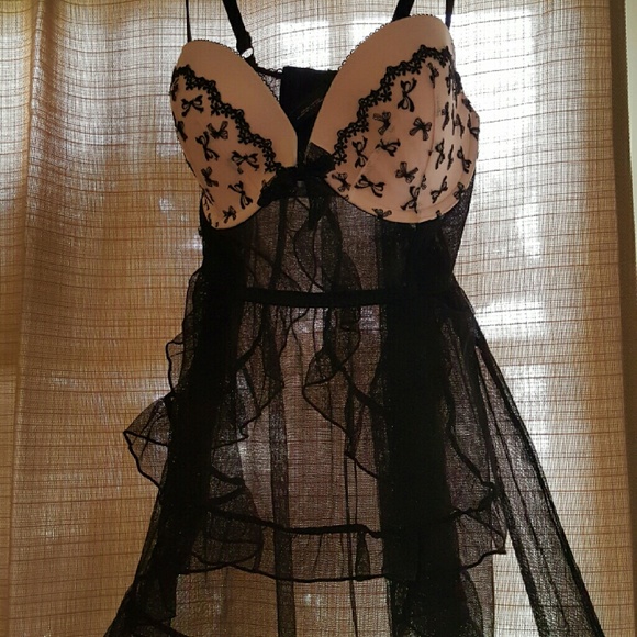 Ladies need all items sold ....now (: