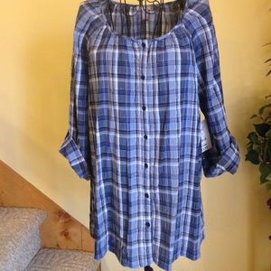 NWT Blue plaid tunic with button roll-up sleeves