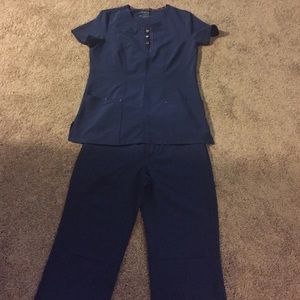 New without tags- super cute navy scrubs!! XS!!