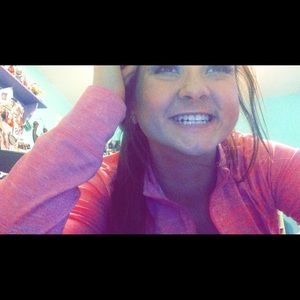 Meet your Posher, Makayla