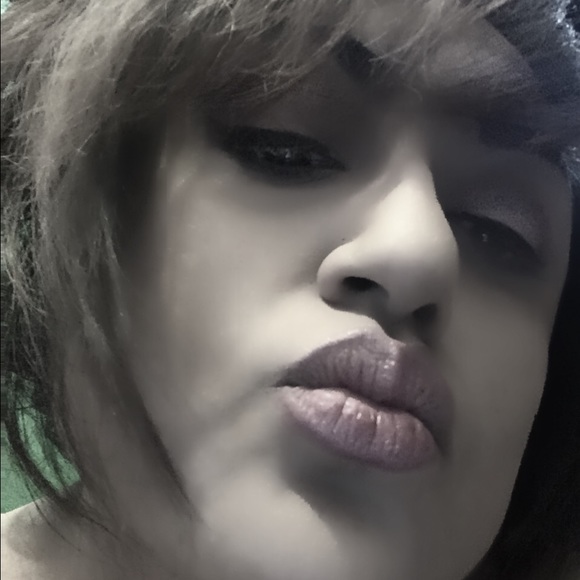 Meet your Posher, Esme