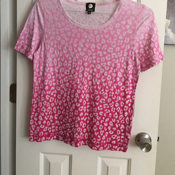 Leopard print pink to white ombré top