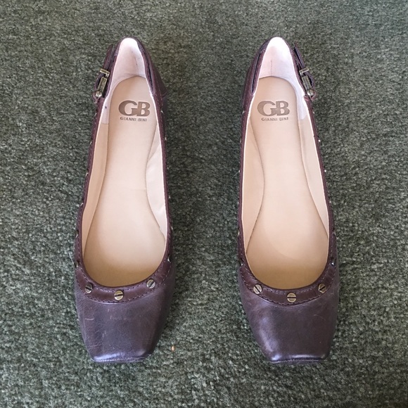 Brown flats