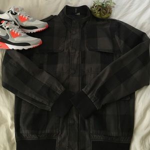 H&M men's buffalo check plaid in black and grey