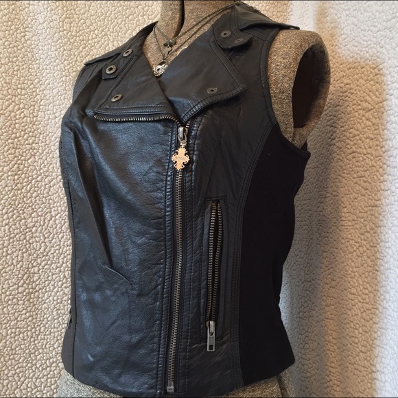 ‼️2+ 30%OFF💗Moto Vest💗 by Guess - Picture 3 of 4