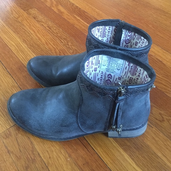 Tribal Booties!