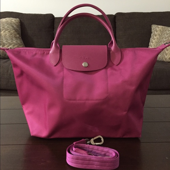 longchamp bag waterproof