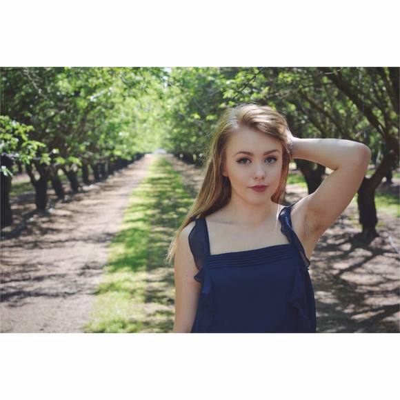 Meet your Posher, Ashley - Picture 1 of 1
